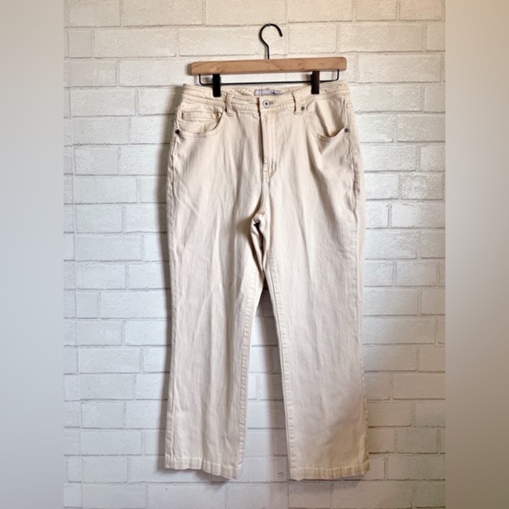 Chico's Platinum Women’s Stretch Marquis Cream Beige Straight Leg Jeans